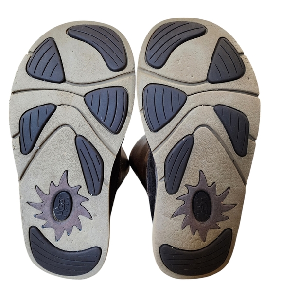 UGG Kensington Toast Brown Leather Boots, waterproof, sheepskin lining, size 8 - Picture 8 of 9